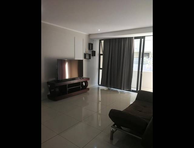 2 BEDROOM PROPERTY TO RENT IN MENLO PARK